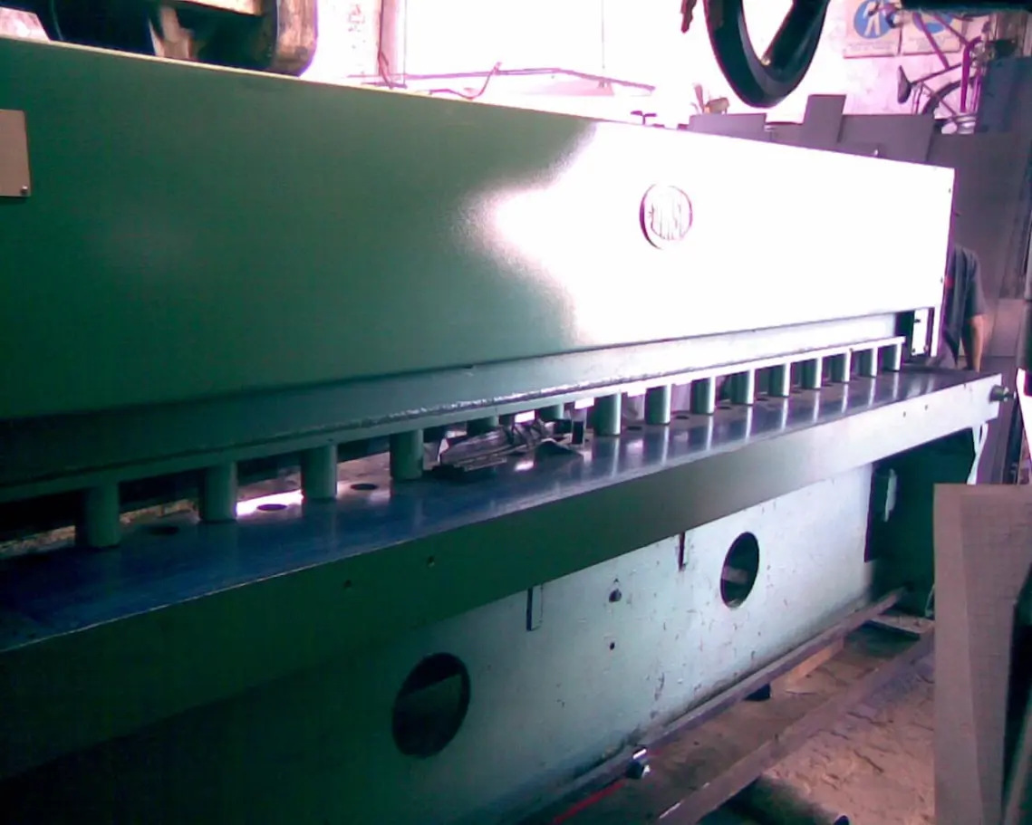 Murabito SH - Corte y plegado de chapas en La Plata